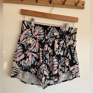 Patterned Athletic Shorts sz M